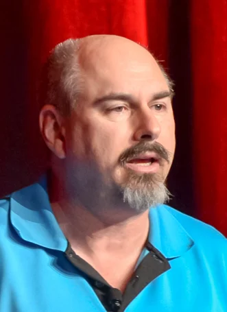 Howard Scott Warshaw en conférence en 2015